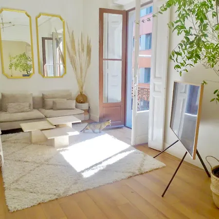 Apartamento 1901 - Impresionante Piso De Diseño En Edificio Emblemático *